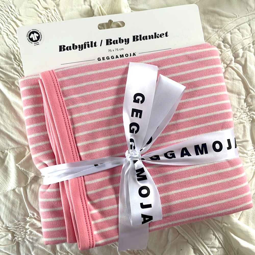 NWT Geggamoja Pink and Gray Baby Blanket